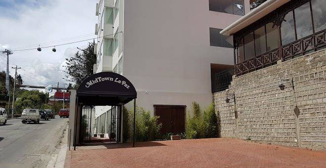 Midtown la paz hotel