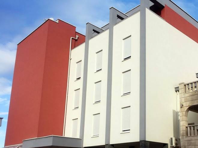 Hotel dina