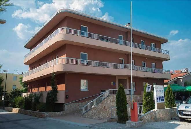 Hotel sebastian