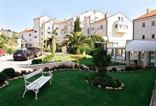 Hotel stella