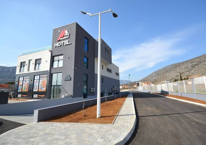 Motel Pm Company Image