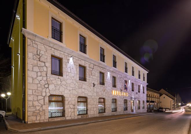 Hotel knez