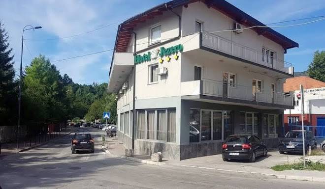 Hotel jezero