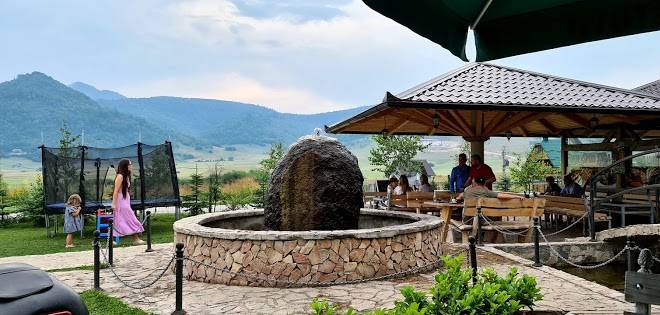 Omladinski hotel rostovo