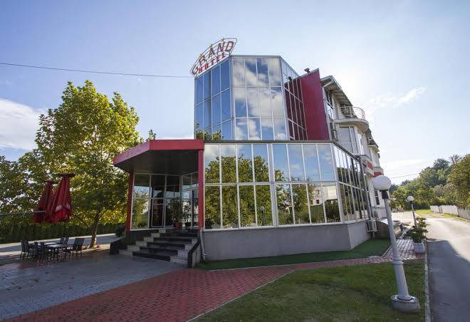 Hotel grand