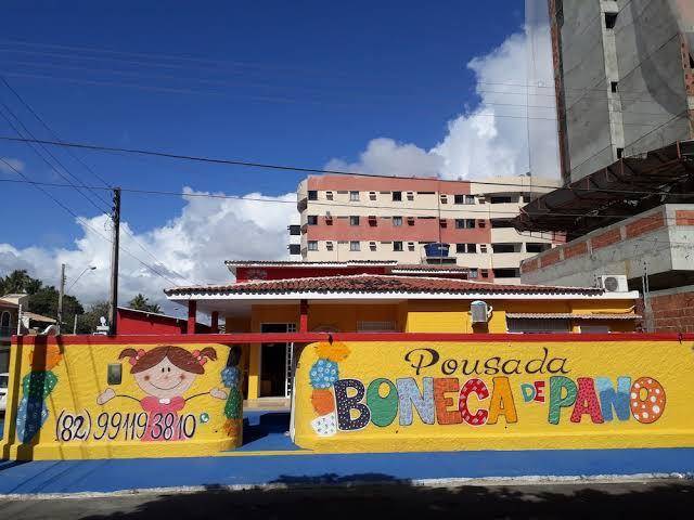 Pousada boneca de pano
