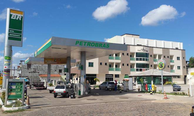 Petro plaza hotel