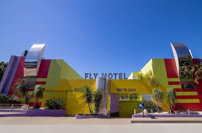 Fly Motel Image