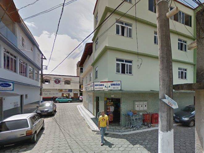 Morar aba do chapeu