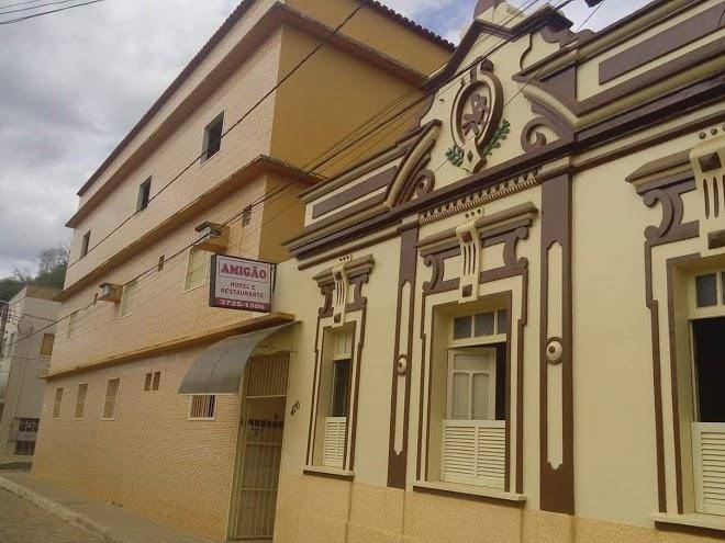 Hotel e restaurante amigao