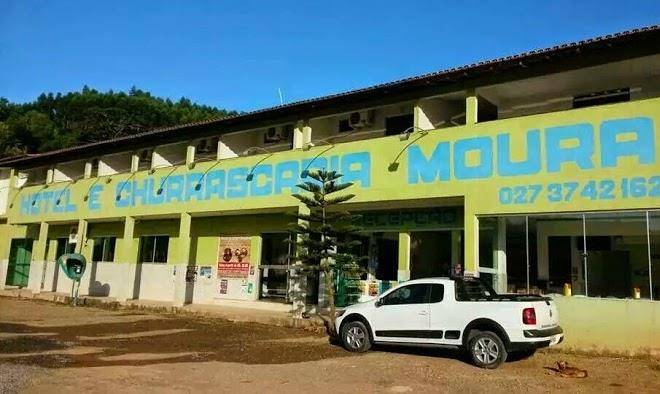 Hotel e churrascaria moura