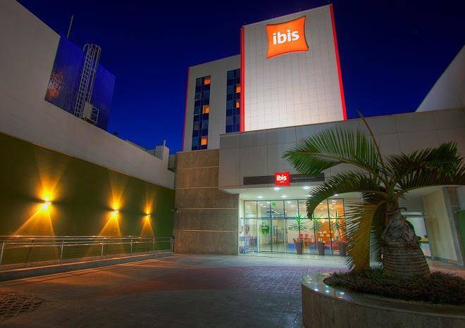 Hotel ibis vitoria praia de camburi