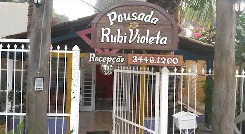 Rubi violeta pousada