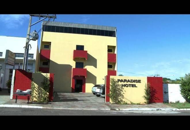 Paradise hotel