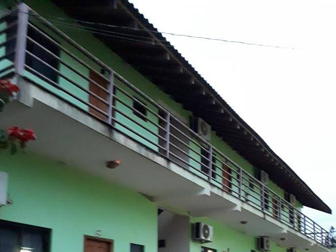 Hotel e cantina a portuguesa