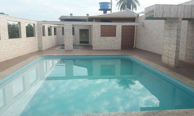 Versatile park hotel