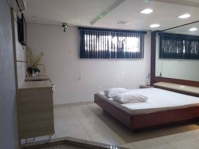 Status motel