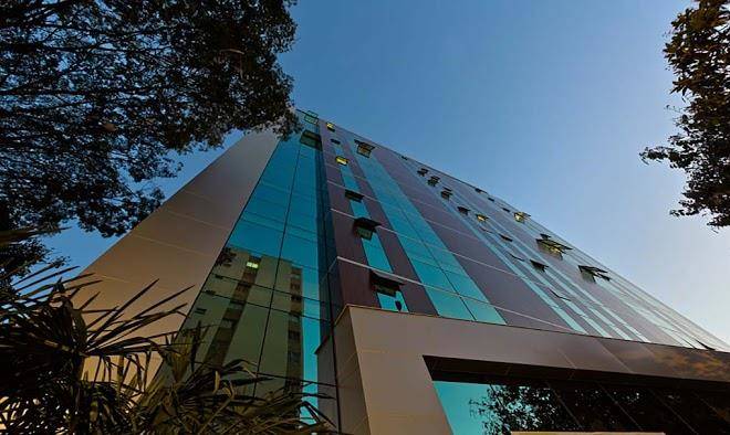 Esuites sion savassi