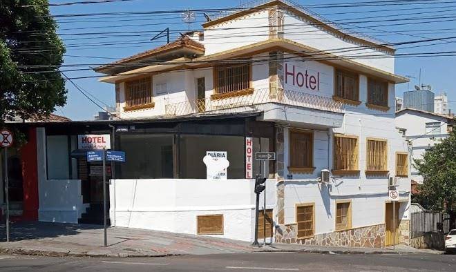 Hotel restaurante lopes faria ltda