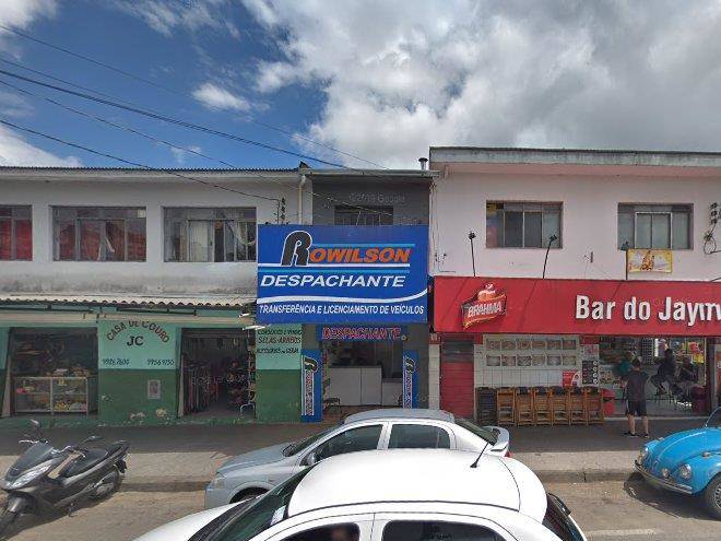 Sitio com vista das montanhas