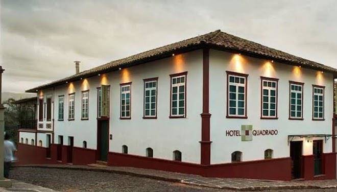 Hotel quadrado