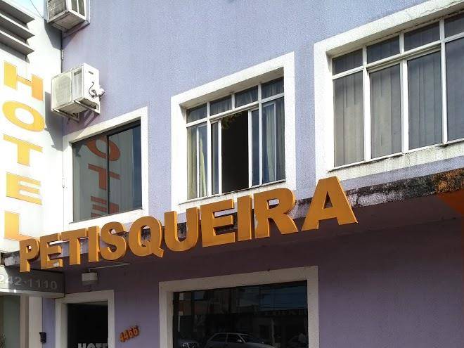 Hotel e churrascaria petisqueira
