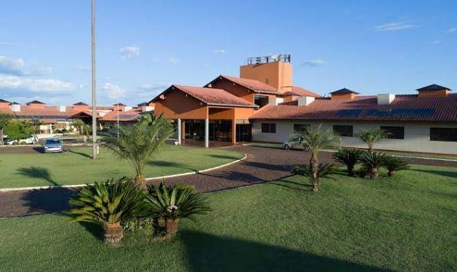 Hotel lago dourado