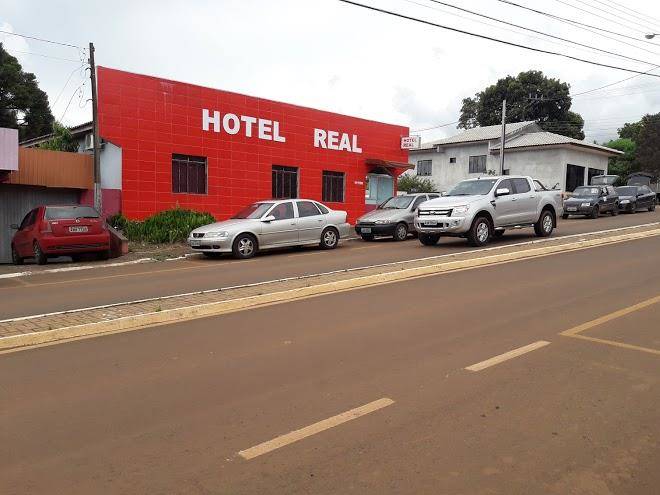 Hotel real