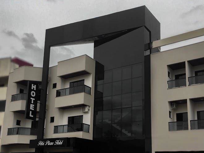 Petri Plaza Hotel Image