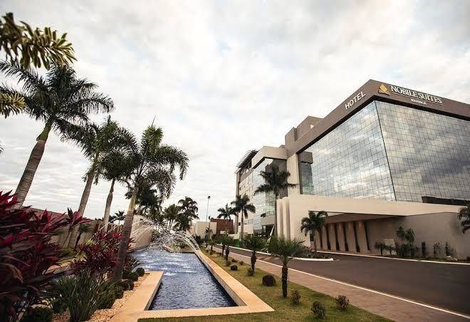 Nobile suites maringa