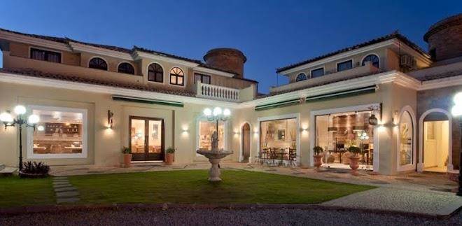 Hotel Don Quijote Image