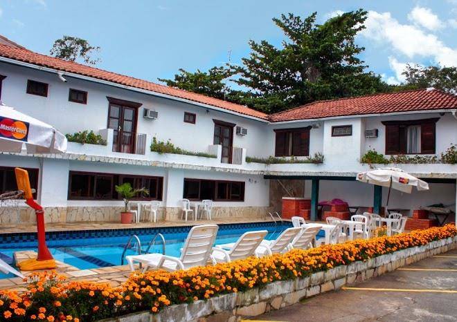 Halloween Inn Penedo Image