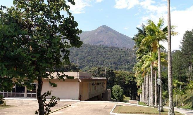 Centro general ernani ayrosa
