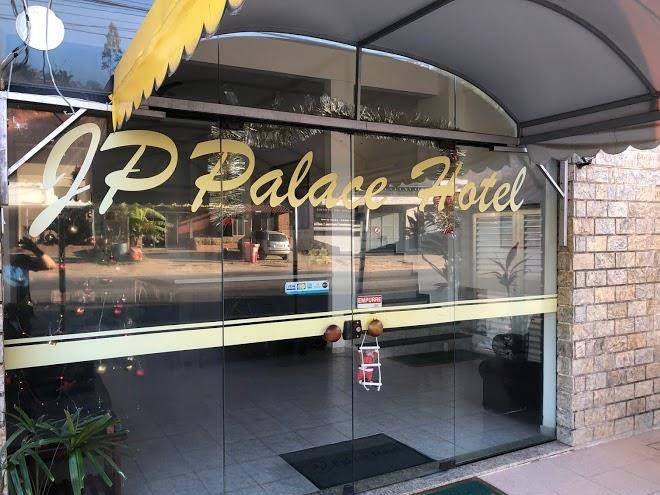 J p palace hotel