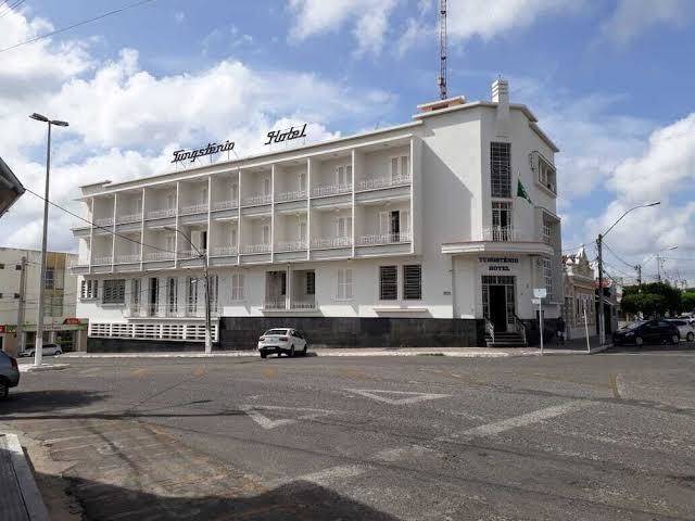 Tungstenio hotel