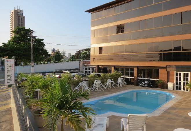 Tirol praia hotel