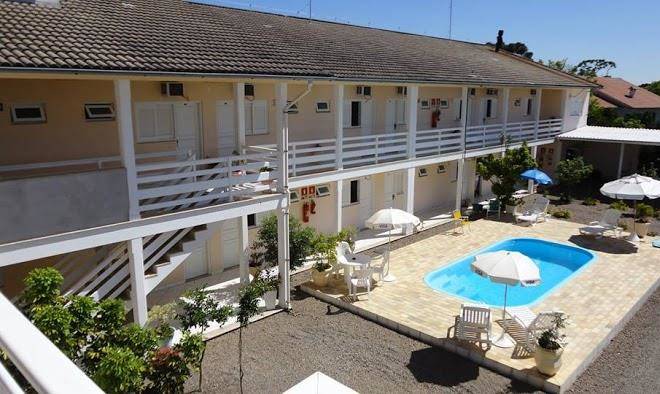 Bei Monti Hotel Image