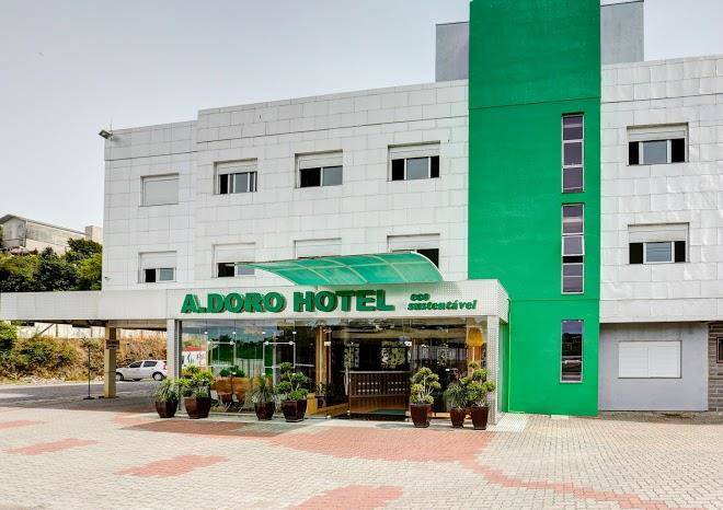Adoro hotel