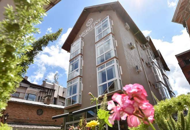 Micheline hotel tricot