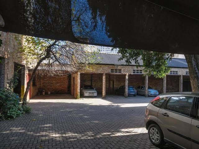 Hotel elevado