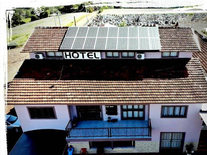 Hotel e restaurante renascer