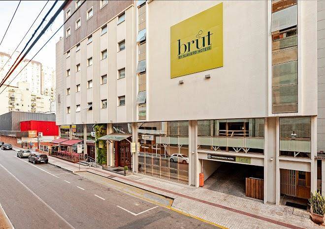 Hotel brut by slaviero hoteis