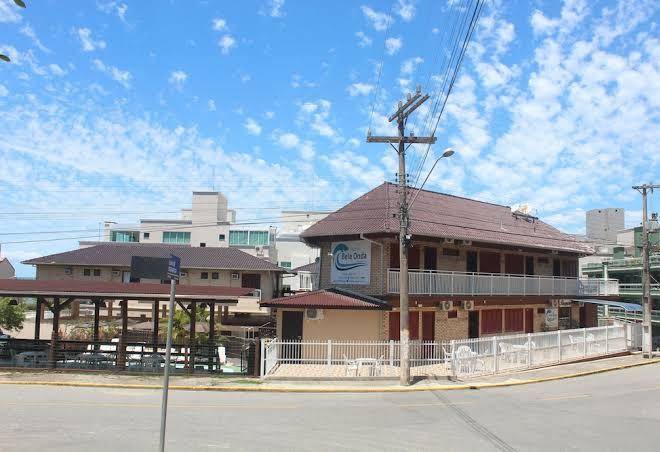Hotel bela onda