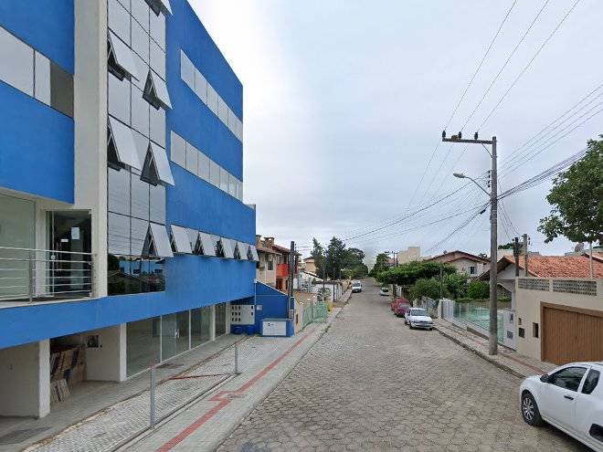 Lindo apto novo proximo a praia