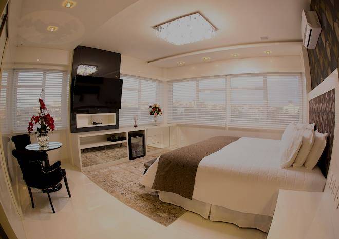 Holiday & business hotel