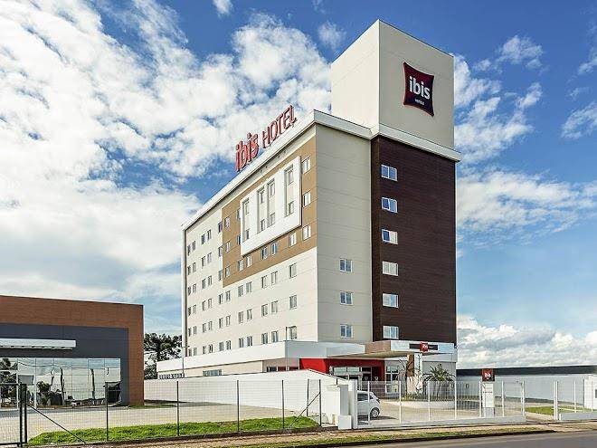 Ibis Chapeco