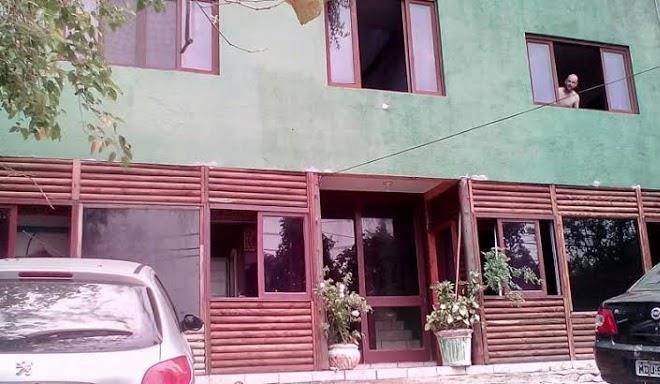 Albergue lagoa do peri