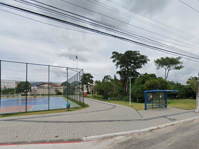 Quarto feminino proximo ao aeroporto de floripa