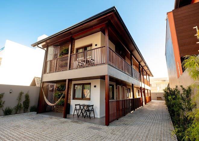 Banzai brava suites