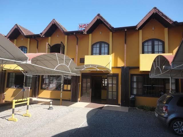 Hotel cheri ami